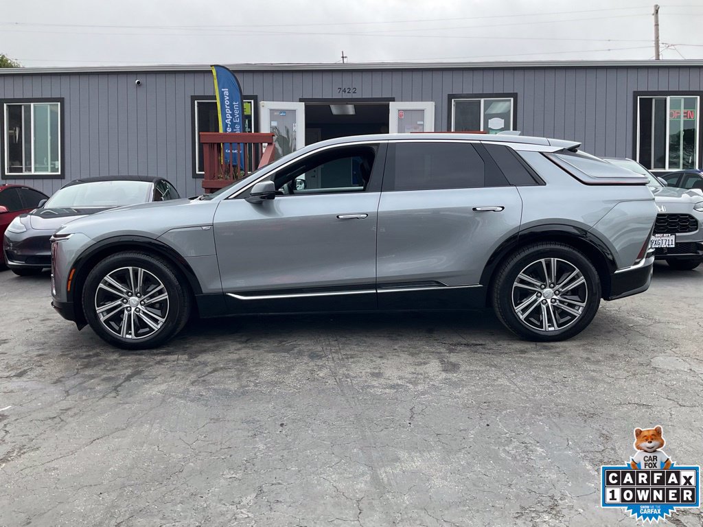 Used 2024 Cadillac Lyriq Luxury AWD/4WD image 5