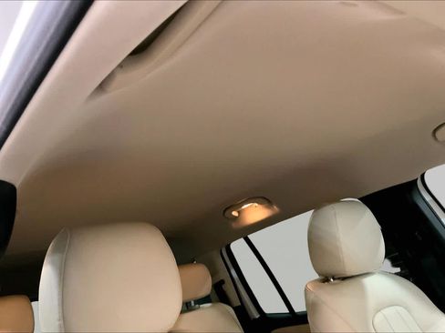 Used 2020 Mercedes-Benz GLB 250 4MATIC image 13