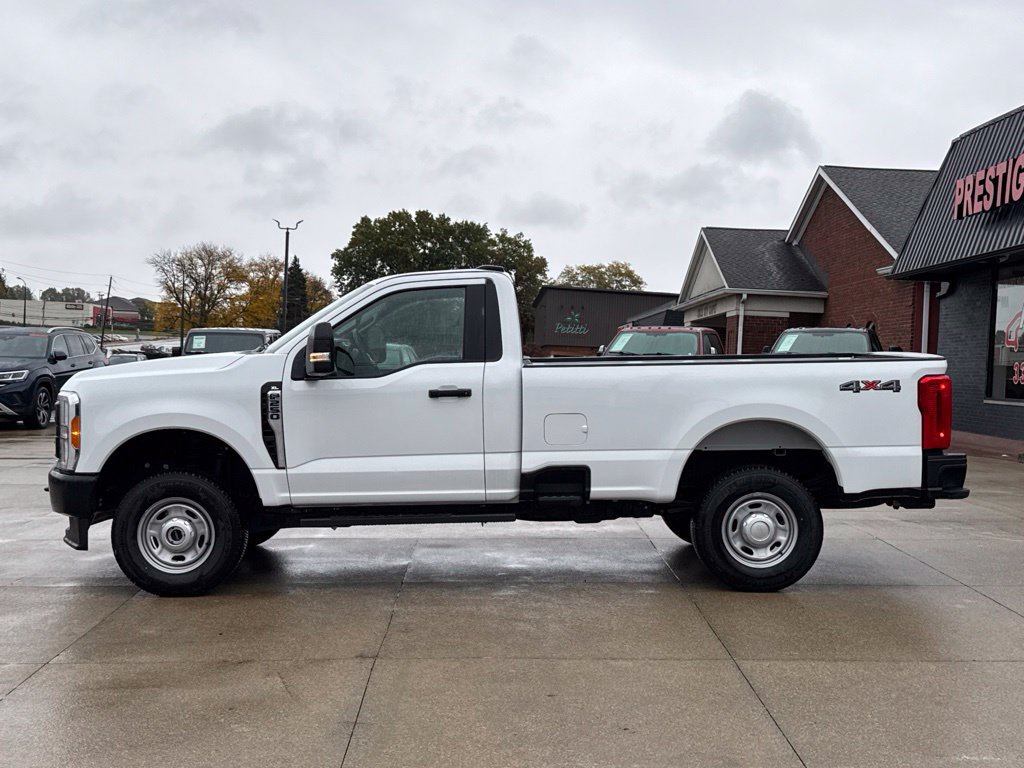 Used 2023 Ford F250 XL w/ Snow Plow Prep Package AWD/4WD image 3