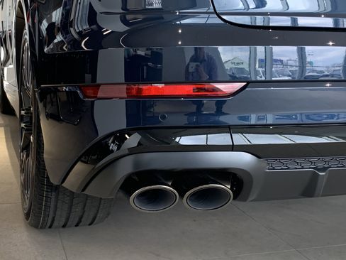 New 2026 Audi SQ8 Premium Plus image 9