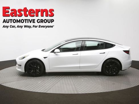 Used 2021 Tesla Model 3 Standard Range Plus image 59