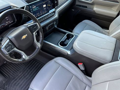 Used 2024 Chevrolet Silverado 3500 LTZ w/ LTZ Convenience Package image 10