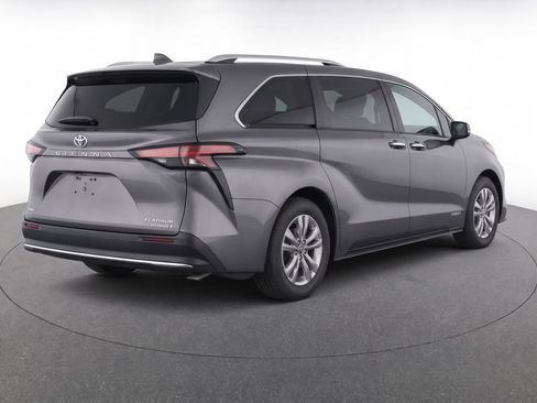 Used 2021 Toyota Sienna Platinum AWD/4WD image 23