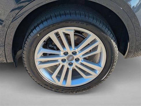 Used 2018 Audi Q5 2.0T Premium Plus w/ Premium Plus Package image 26