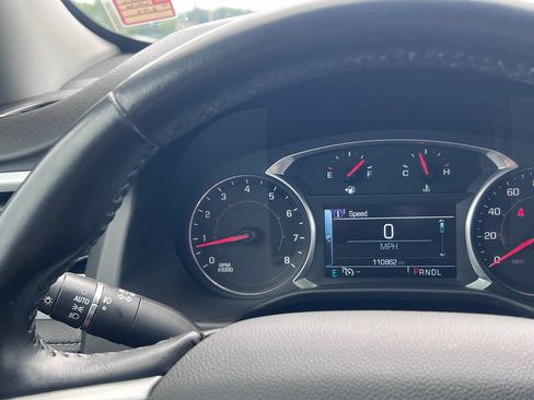 Used 2019 GMC Acadia SLT FWD image 24