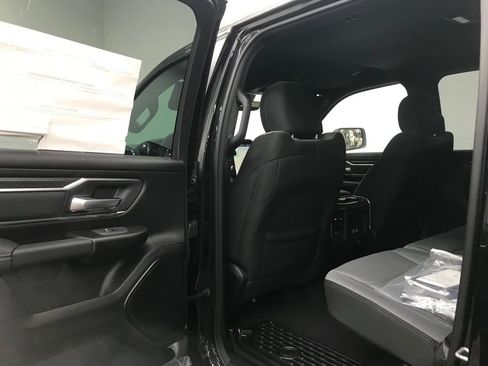 New 2026 RAM 1500 4x4 Crew Cab image 29