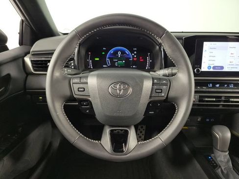 Used 2025 Toyota Camry SE w/ Convenience Package FWD image 21