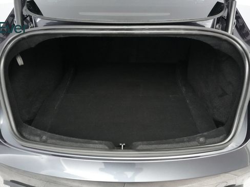 Used 2025 Tesla Model 3 RWD image 8