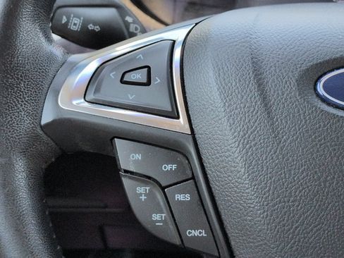 Used 2020 Ford Edge SEL FWD image 25