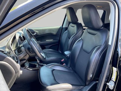 Used 2018 Jeep Compass Latitude w/ Popular Equipment Group FWD image 25