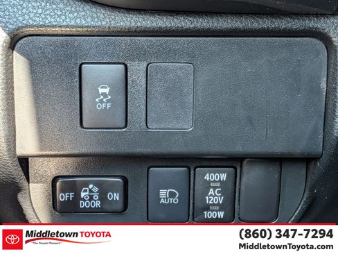 Used 2021 Toyota Tacoma TRD Sport w/ Technology Package AWD/4WD image 18