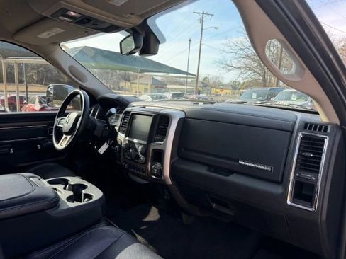 Used 2017 RAM 2500 Laramie w/ Cold Weather Group image 16