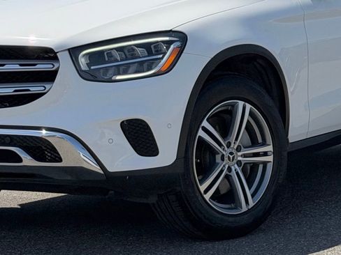 Used 2021 Mercedes-Benz GLC 300 4MATIC image 4