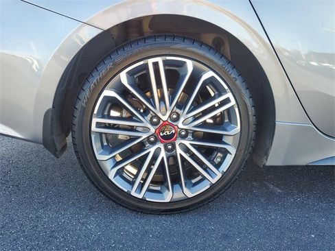 Certified 2022 Kia Forte GT w/ GT Technology Package image 7