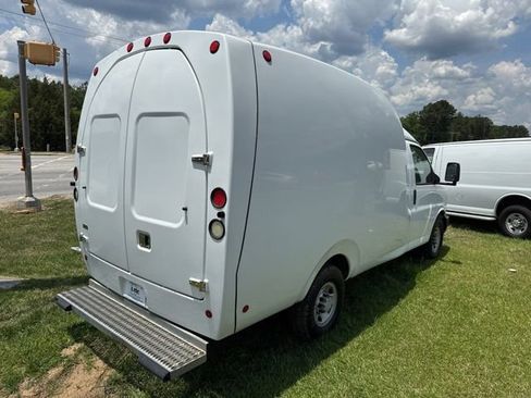 Used 2005 Chevrolet Express 3500 RWD image 7