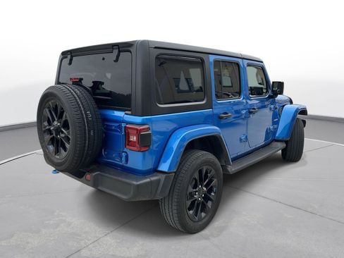 Used 2022 Jeep Wrangler Unlimited Sahara image 6