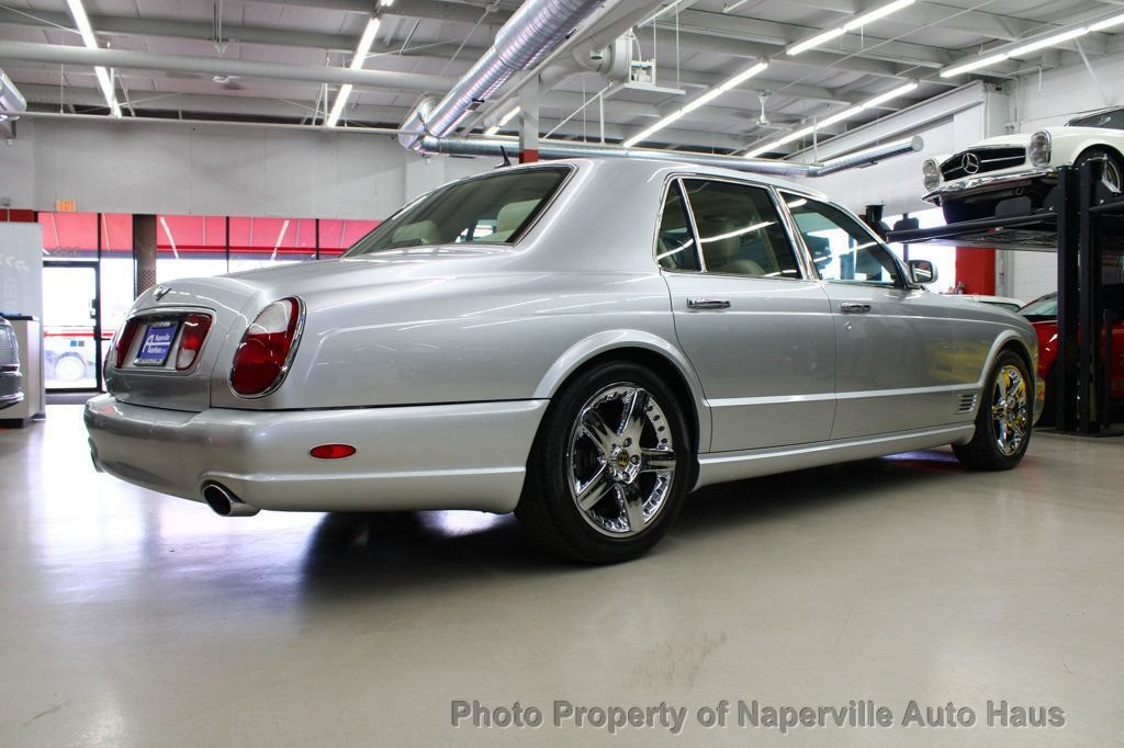 Used 2004 Bentley Arnage T RWD image 9