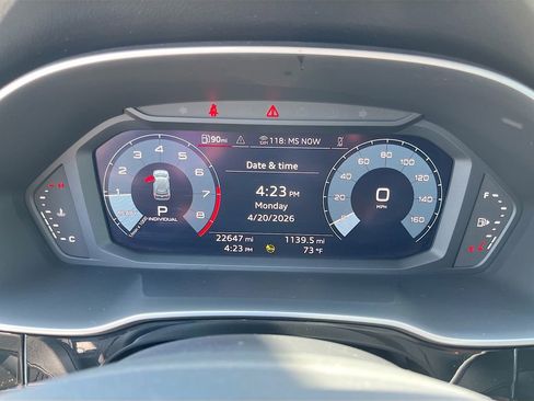 Used 2024 Audi Q3 2.0T Premium Plus image 21