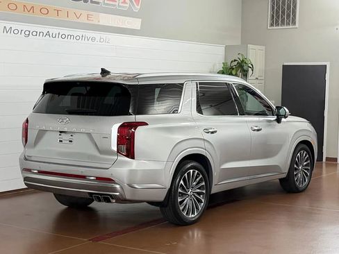 Used 2024 Hyundai Palisade Calligraphy AWD/4WD image 3