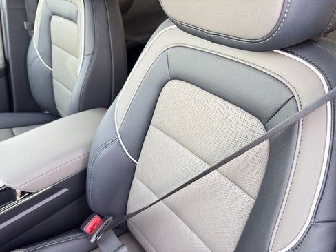 New 2026 Chevrolet Equinox LT w/ Convenience Package II image 12