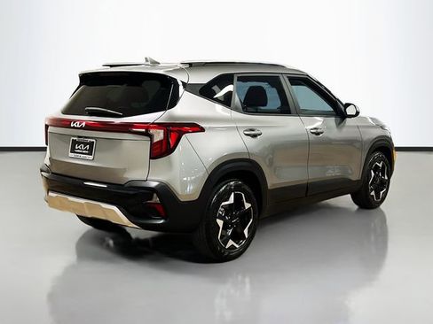Certified 2025 Kia Seltos S FWD image 7