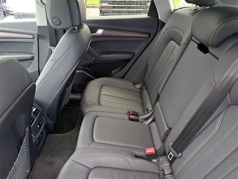 Used 2023 Audi Q5 2.0T Premium Plus w/ Premium Plus Package image 27