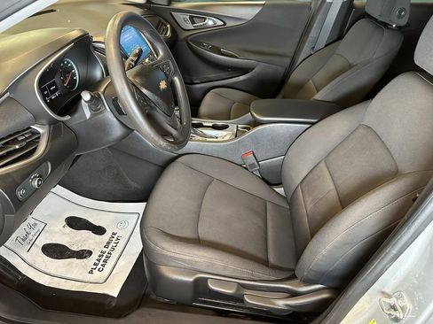 Used 2019 Chevrolet Malibu LS image 20