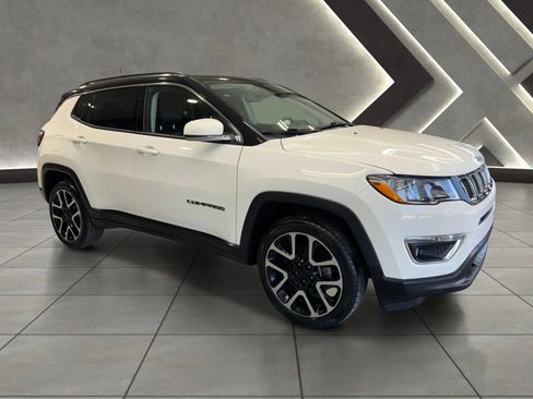 Used 2019 Jeep Compass Limited AWD/4WD image 2