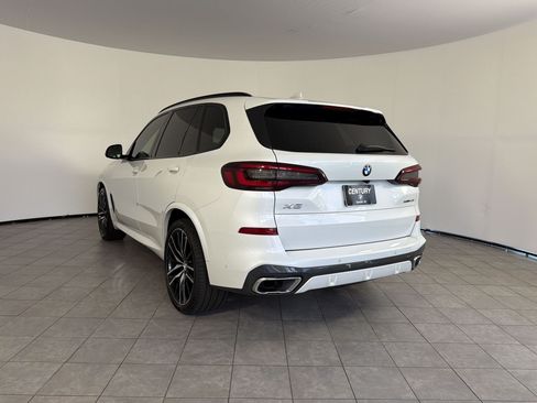 Used 2021 BMW X5 xDrive40i w/ M Sport Package AWD/4WD image 3