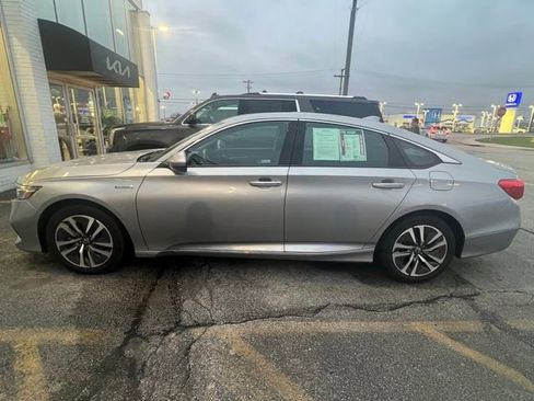 Used 2021 Honda Accord EX image 11