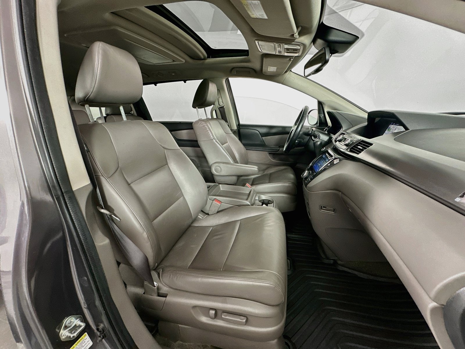 Used 2015 Honda Odyssey Touring image 33