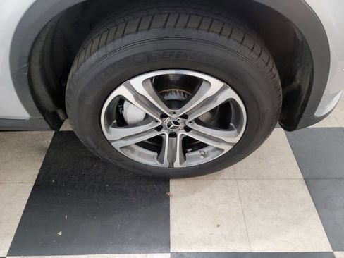 Used 2017 Mercedes-Benz GLC 300 4MATIC image 54