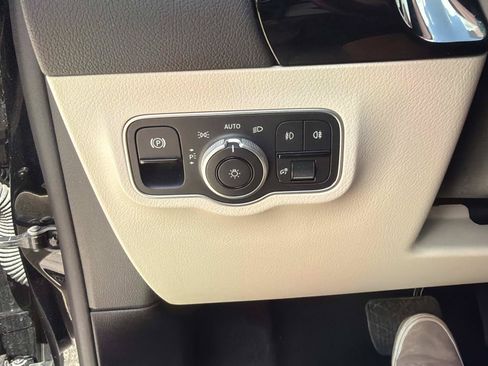 Certified 2025 Mercedes-Benz GLA 250 4MATIC image 27