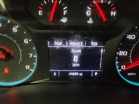 Used 2018 Chevrolet Equinox LT FWD image 23