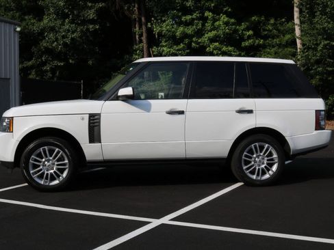 Used 2011 Land Rover Range Rover HSE AWD/4WD image 17