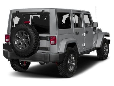 Used 2018 Jeep Wrangler Unlimited Rubicon w/ Connectivity Group AWD/4WD image 5