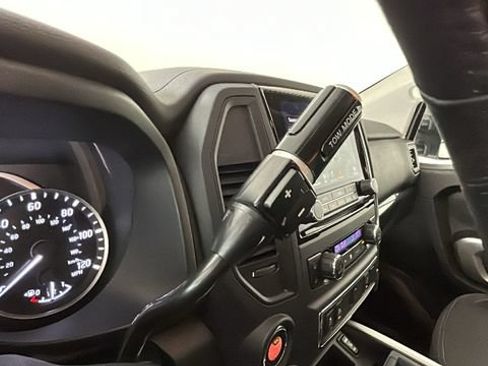 Used 2022 Nissan Titan SV w/ SV Convenience Package AWD/4WD image 21