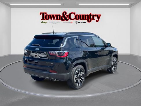 Certified 2022 Jeep Compass Limited image 5