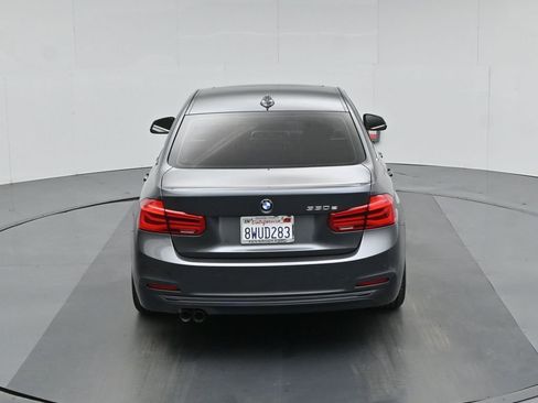 Used 2018 BMW 330e w/ Convenience Package image 40