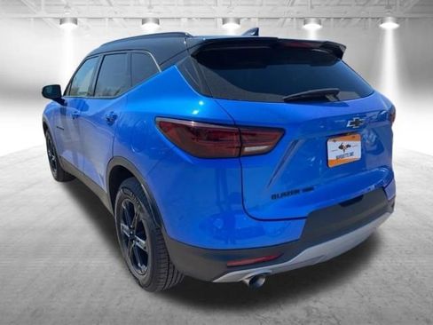 Used 2024 Chevrolet Blazer LT w/ Sound & Technology Package AWD/4WD image 10