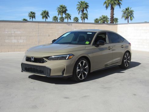 Used 2025 Honda Civic Sport Touring image 1
