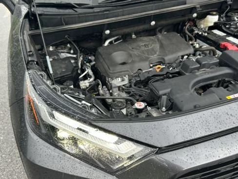 Used 2025 Toyota RAV4 XLE AWD/4WD image 51