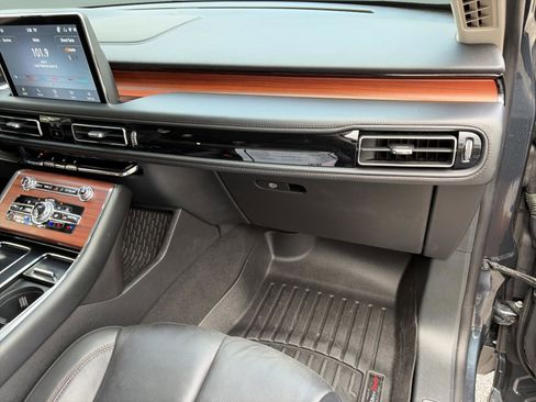 Used 2024 Lincoln Aviator Reserve w/ Equipment Group 201A image 20