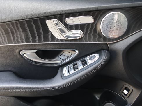 Used 2016 Mercedes-Benz C 300 4MATIC Sedan image 12