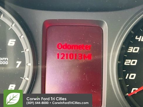 Used 2009 Pontiac G8 w/ Comfort And Sound Package RWD image 2