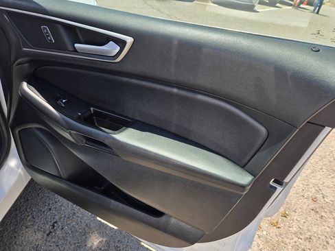 Used 2016 Ford Edge SEL w/ Equipment Group 201A FWD image 35