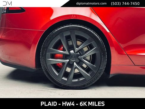 Used 2024 Tesla Model S Plaid AWD/4WD image 37