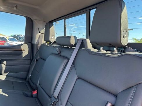 New 2026 GMC Sierra 1500 Elevation w/ Elevation Premium Package AWD/4WD image 18