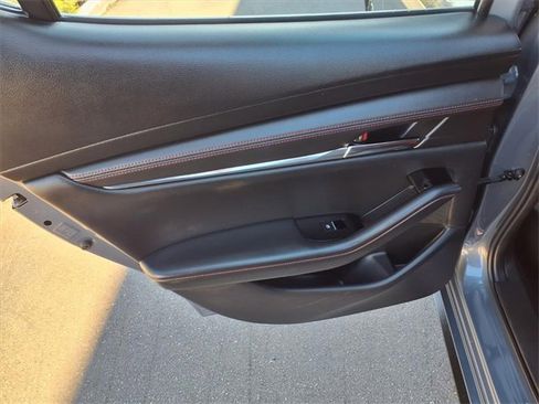 Used 2024 MAZDA MAZDA3 s image 8