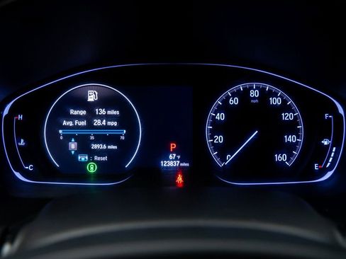 Certified 2018 Honda Accord EX-L image 21